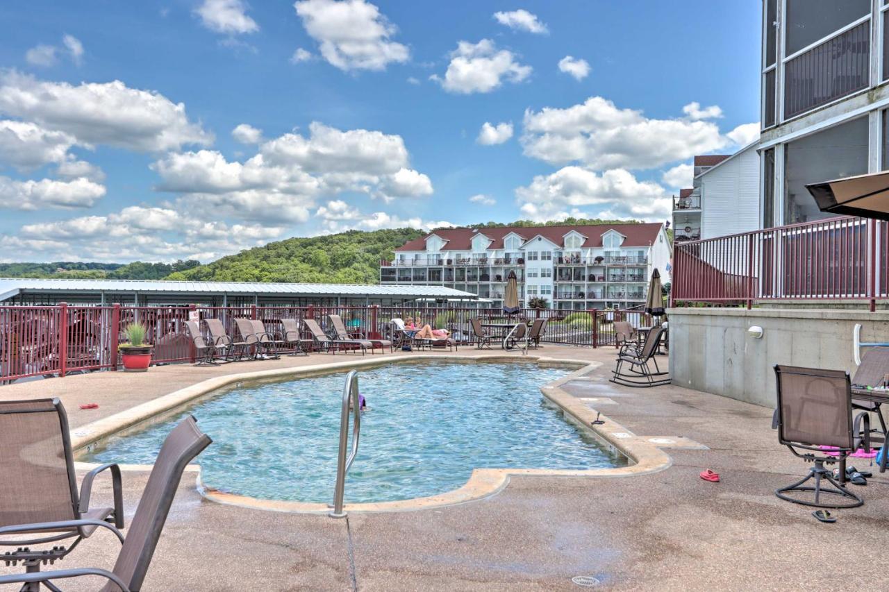 The Lake Escape With Balcony And Pool Access! Кемндентон Екстер'єр фото